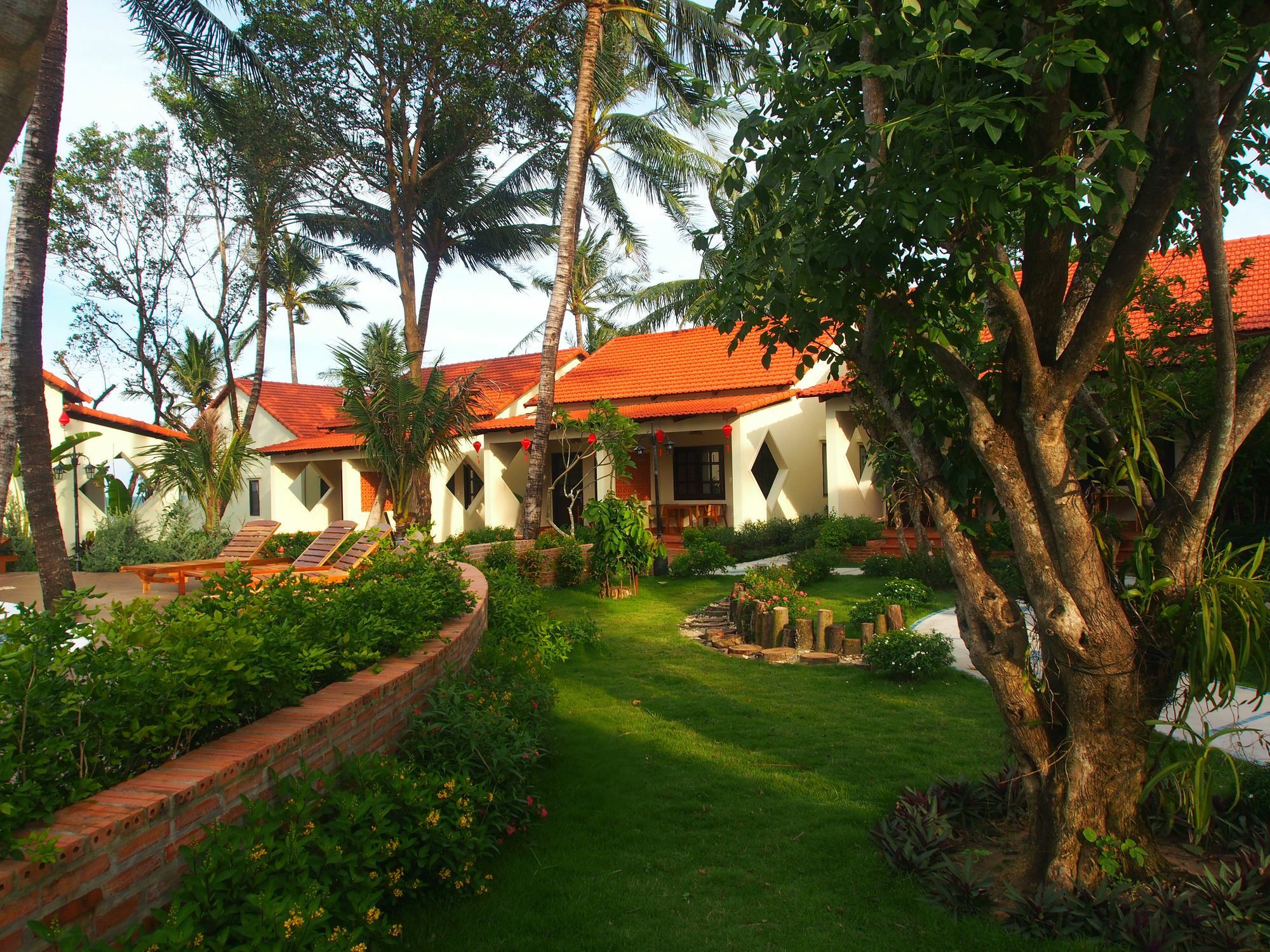Hula Hula Beachfront सहारा Phu Quoc